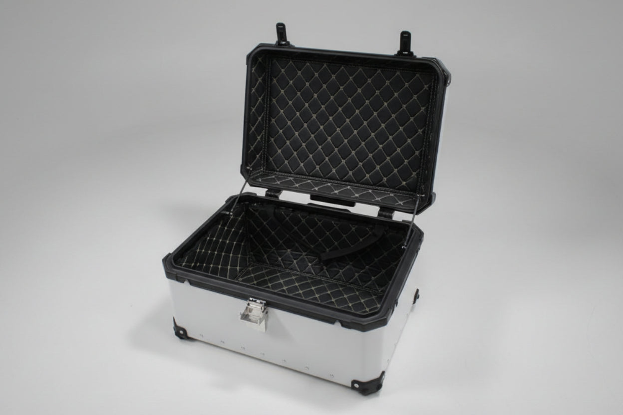 Baúl para Motocicleta en ALUMINO  65L – Top Case Universal para Casco y Accesorios